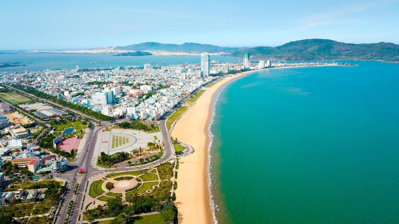 Can Ho Khach San Flc Sea Tower Quy Nhon Lägenhet Exteriör bild